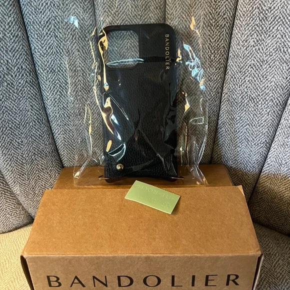 Bandolier Emma Crossbody iPhone 13 Pro Max + Minimal Pouch. Black/Gold. - Picture 6 of 11